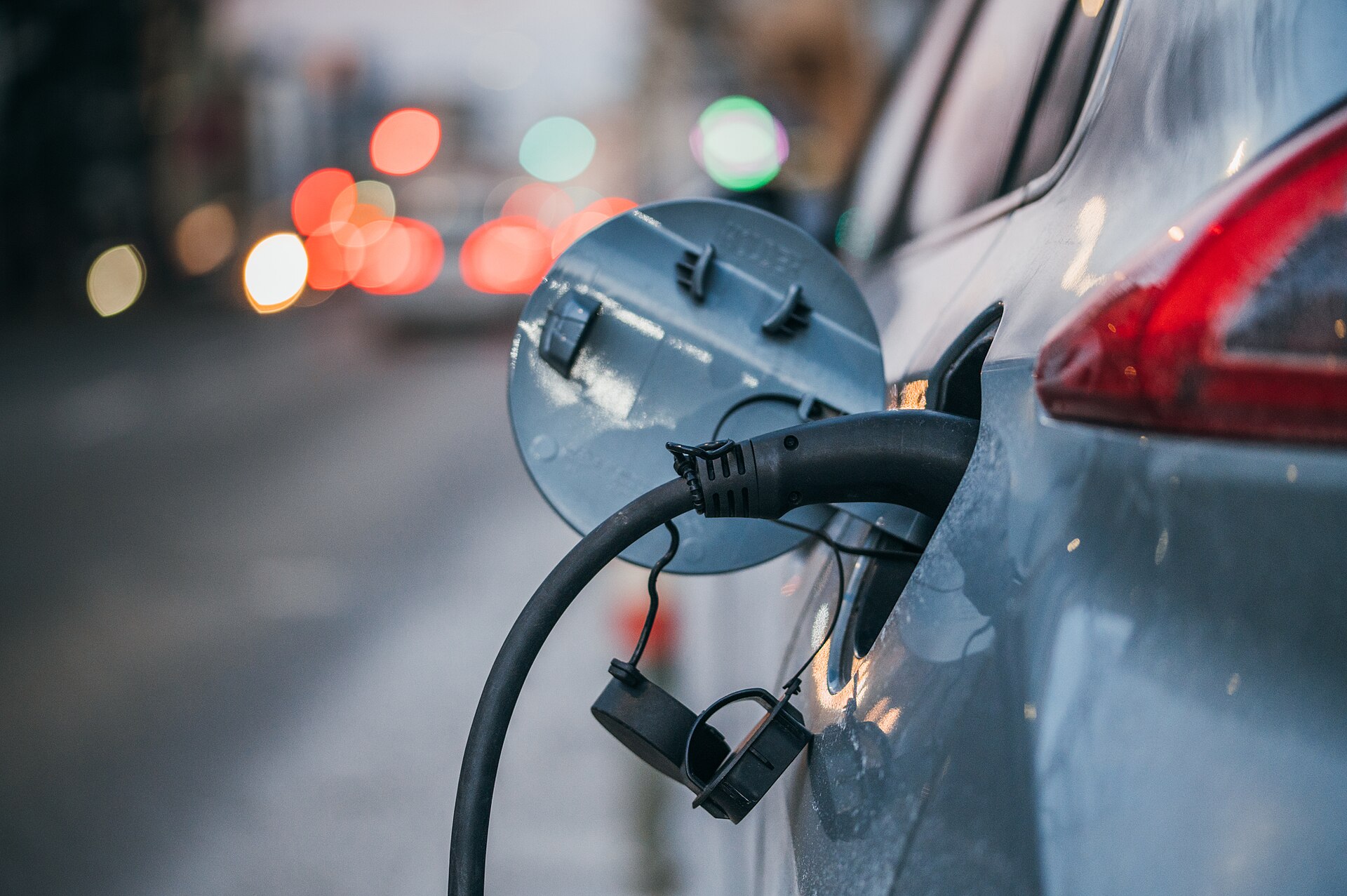 Elektrikli Araç Şarj Ücretleri 2026: AC, DC ve Ev Şarjı Maliyeti